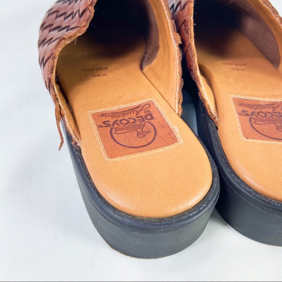 decoys Shoes Decoys By Auditions Woven Leather Slip On Slide Closed